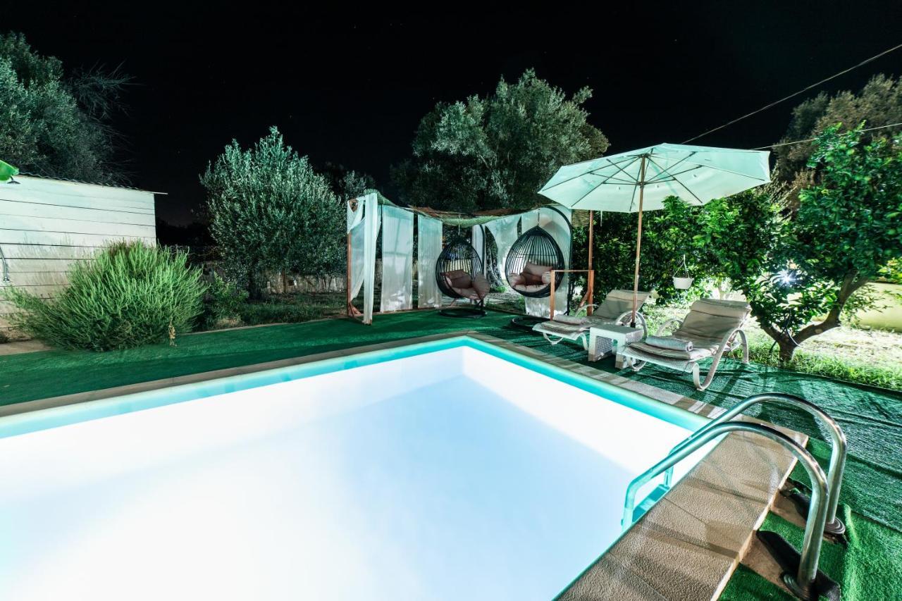 Villa Rigilis Nidhrion Exteriör bild